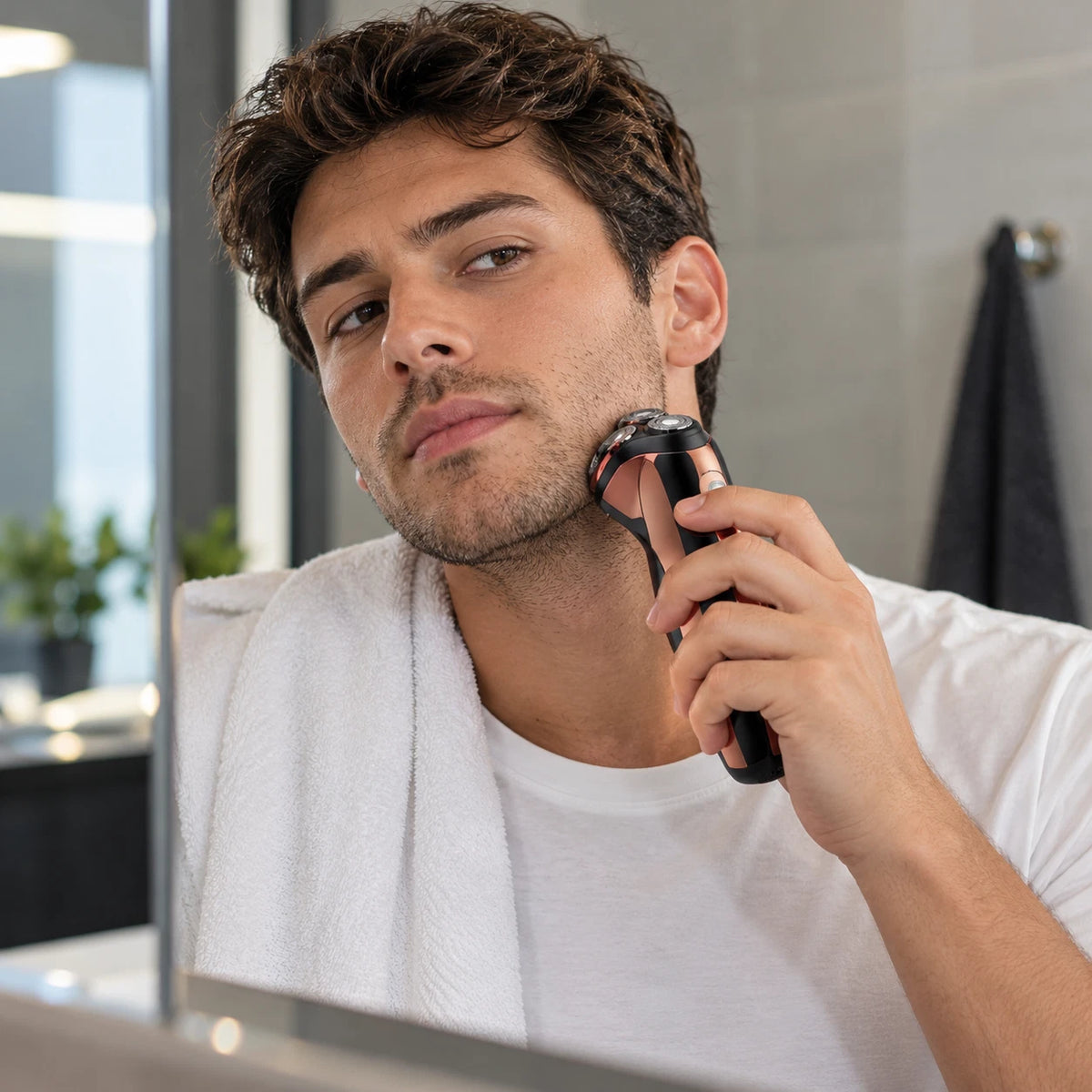 Electric Shaver for Men 3 Head Rotary Razor Cordless Rechargeable LED Display